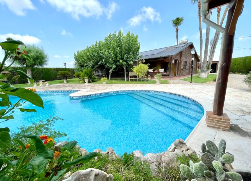 Resale - Villa / House - San Fulgencio - La Marina