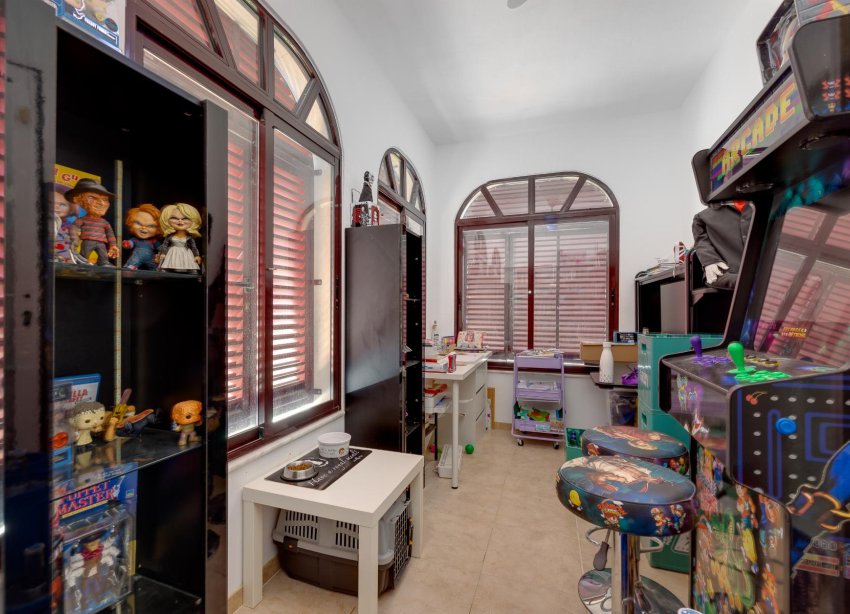 Resale - Villa / House - San Fulgencio - La Marina