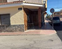 Resale - Villa / House - San Isidro
