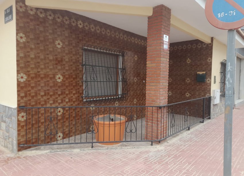 Resale - Villa / House - San Isidro