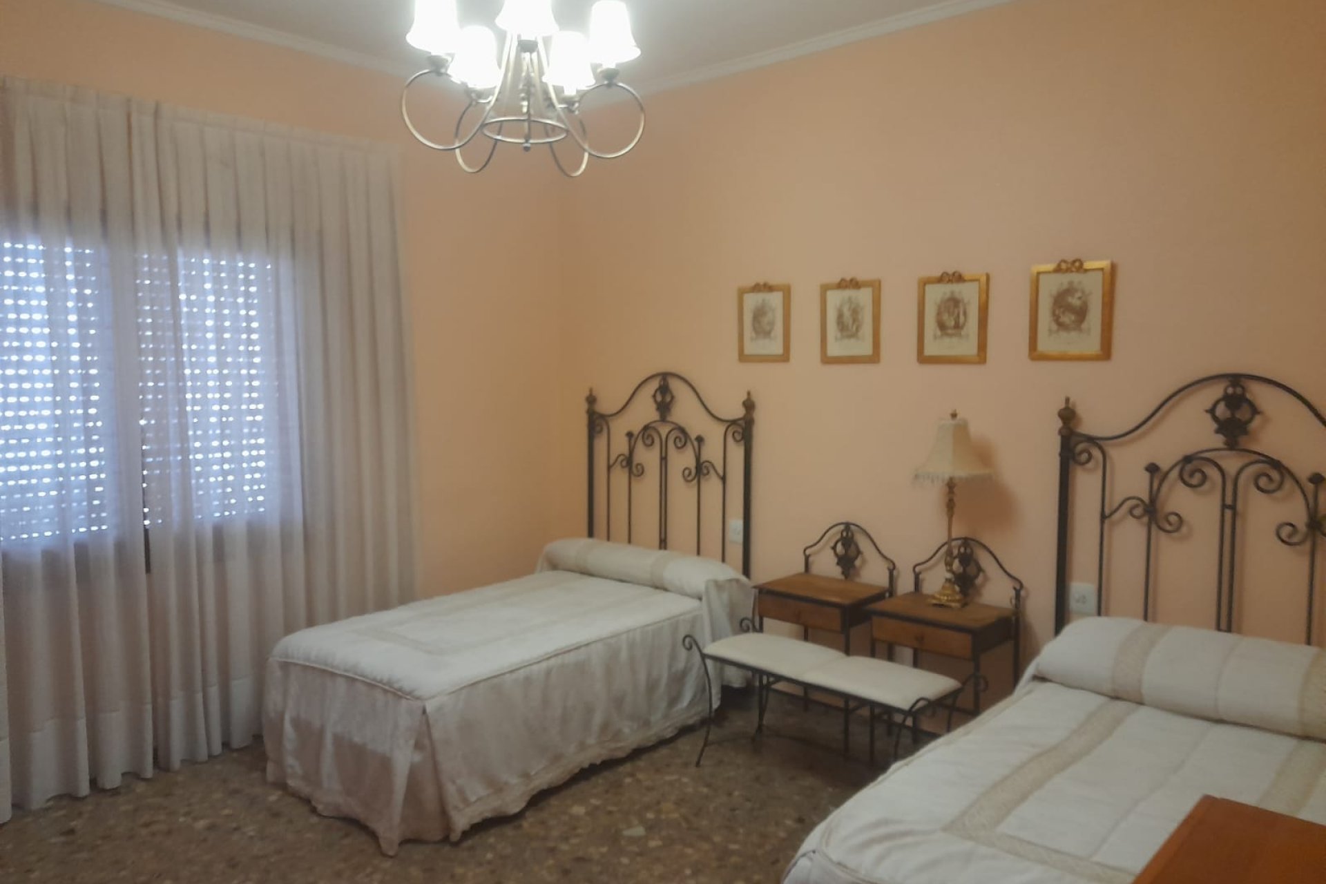Resale - Villa / House - San Isidro