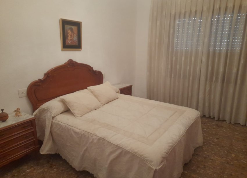 Resale - Villa / House - San Isidro