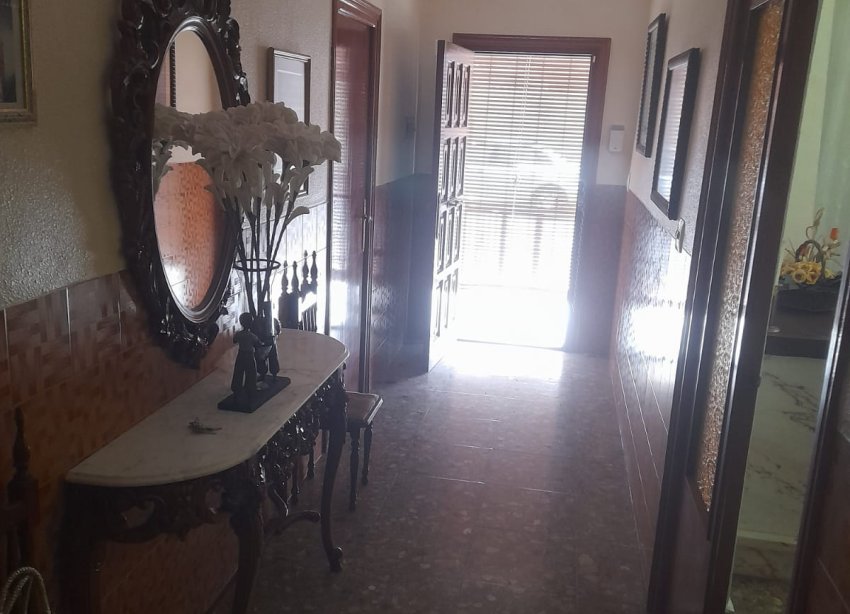 Resale - Villa / House - San Isidro