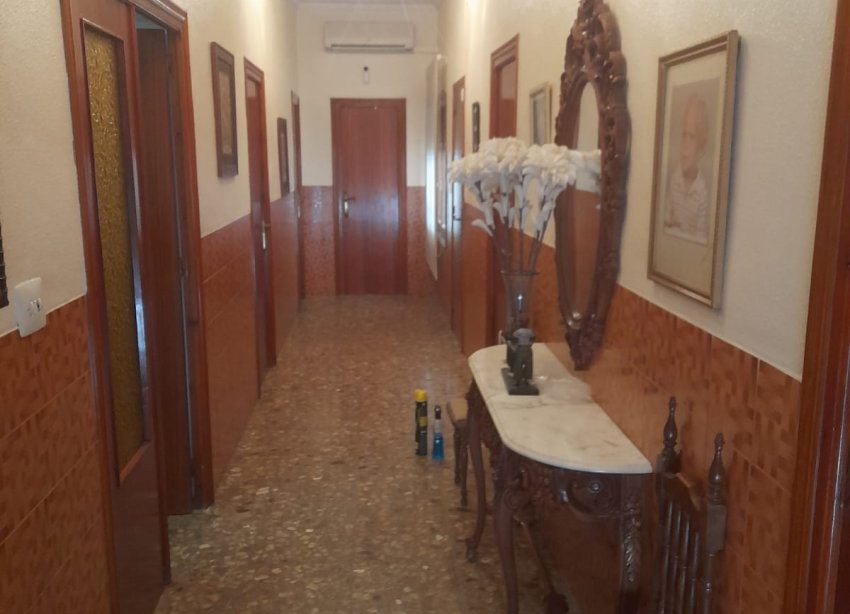 Resale - Villa / House - San Isidro