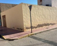 Resale - Villa / House - San Isidro
