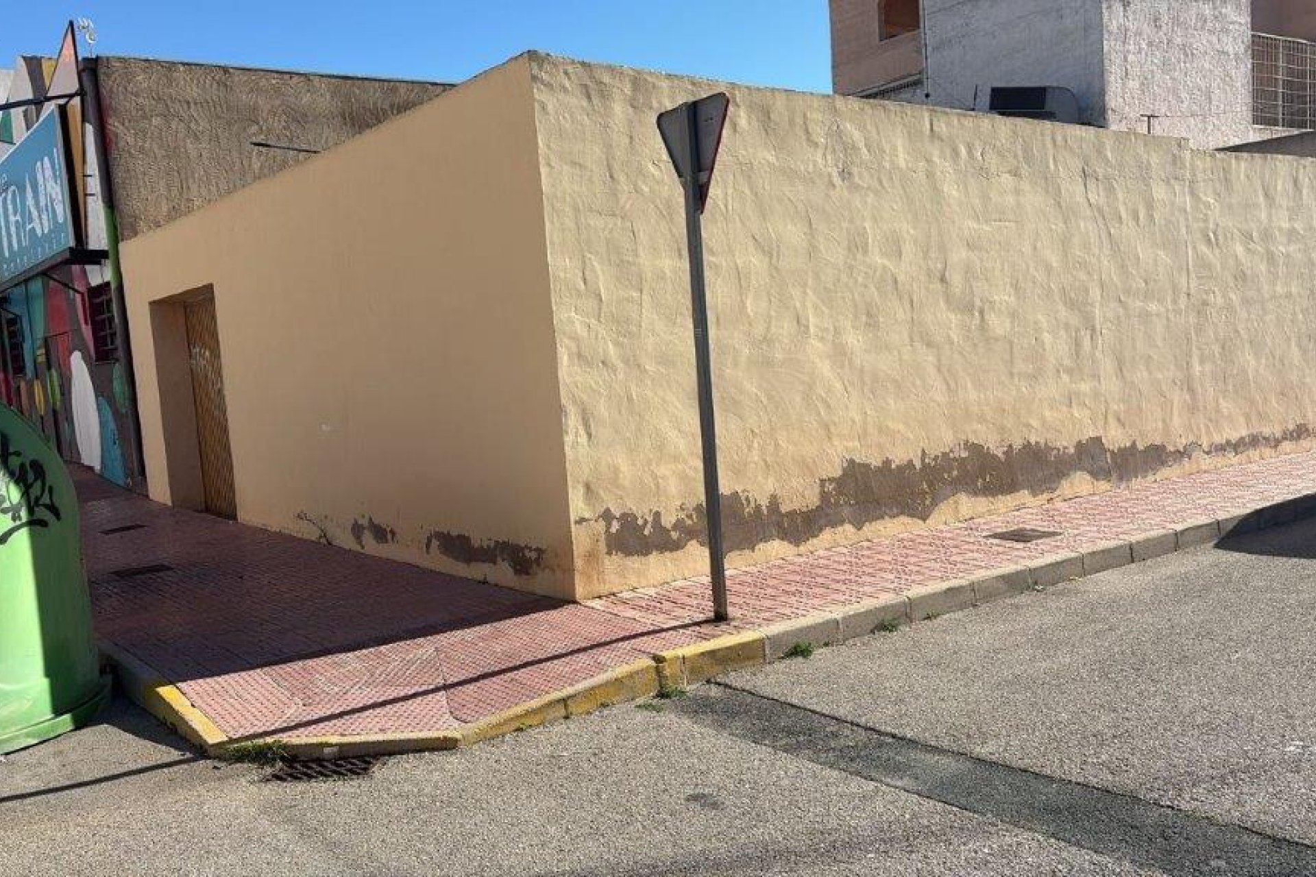 Resale - Villa / House - San Isidro