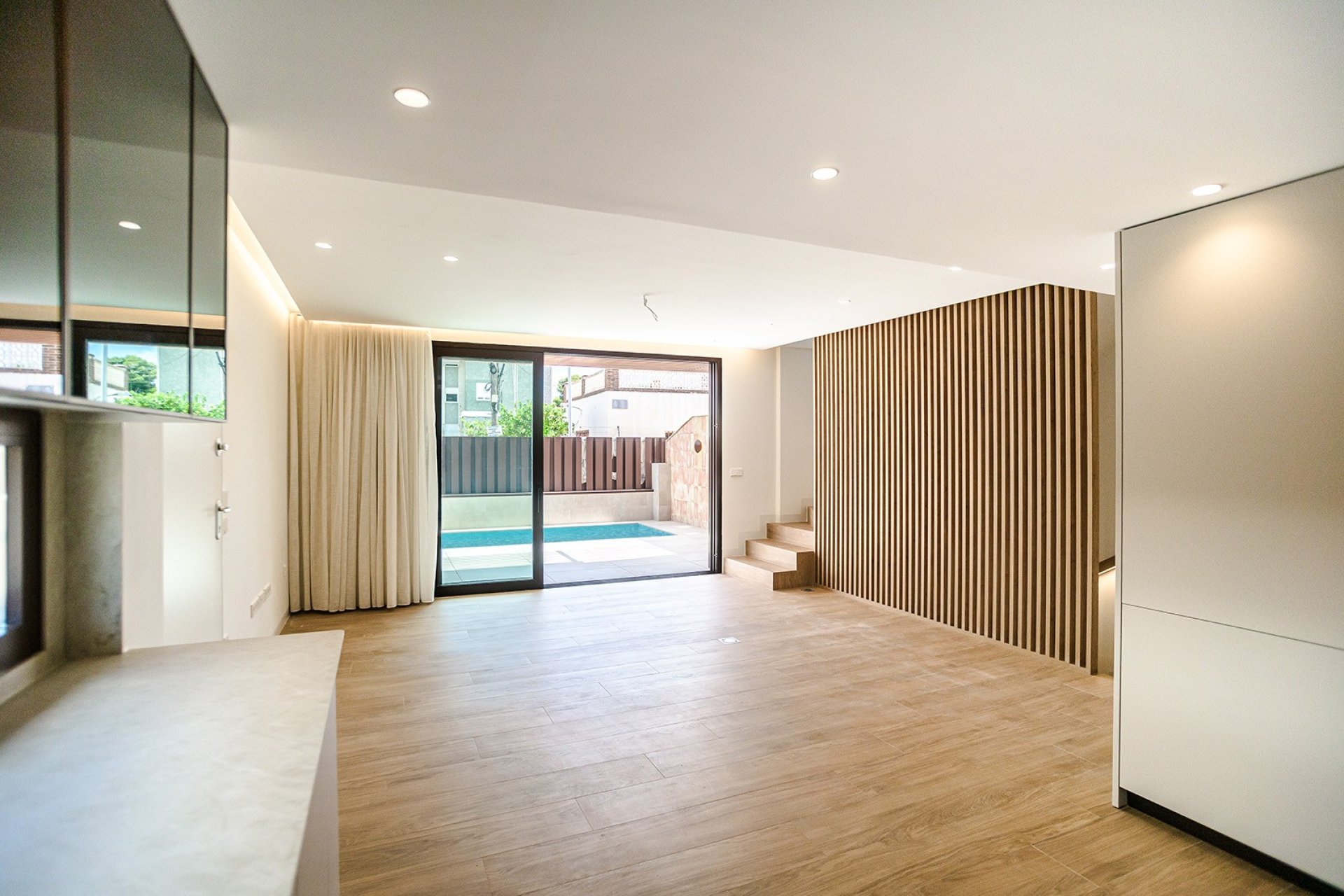 Resale - Villa / House - San Javier - Santiago de la Ribera