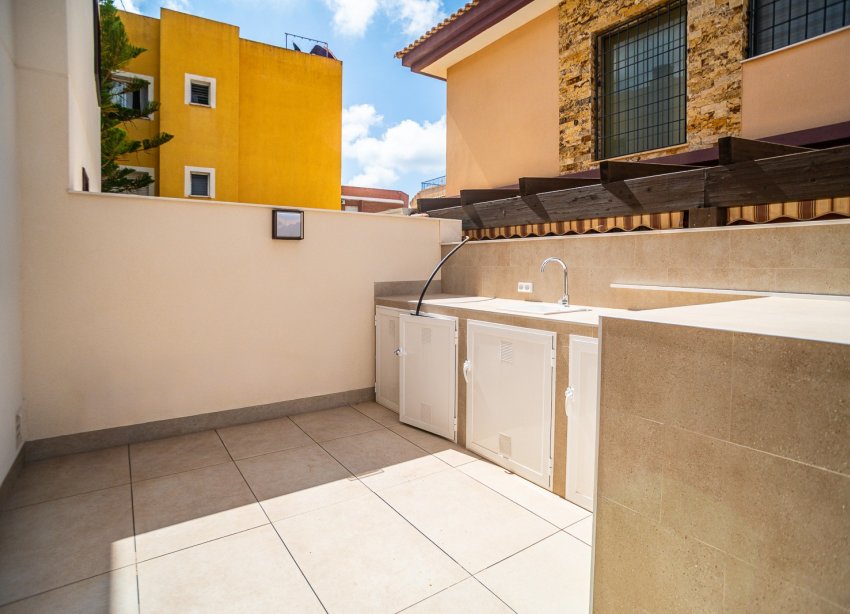 Resale - Villa / House - San Javier - Santiago de la Ribera