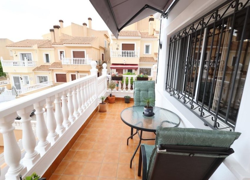 Resale - Villa / House - San Miguel de Salinas - Las Filipinas