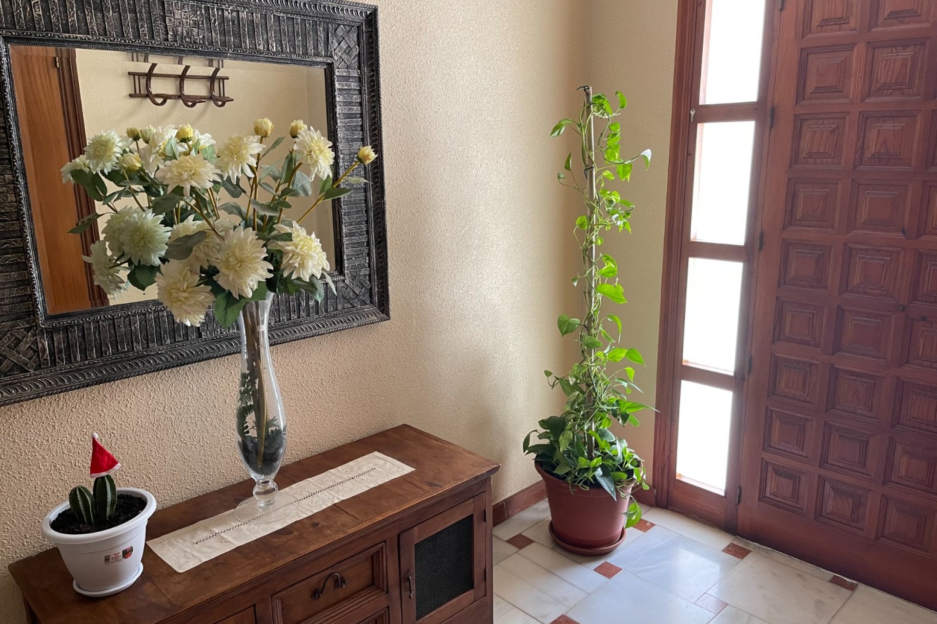 Resale - Villa / House - San Miguel de Salinas - Pueblo