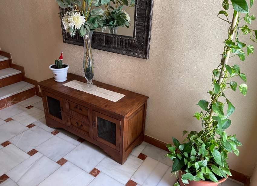 Resale - Villa / House - San Miguel de Salinas - Pueblo