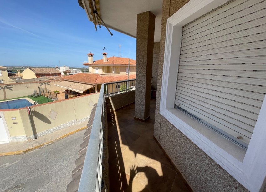 Resale - Villa / House - San Miguel de Salinas - Pueblo