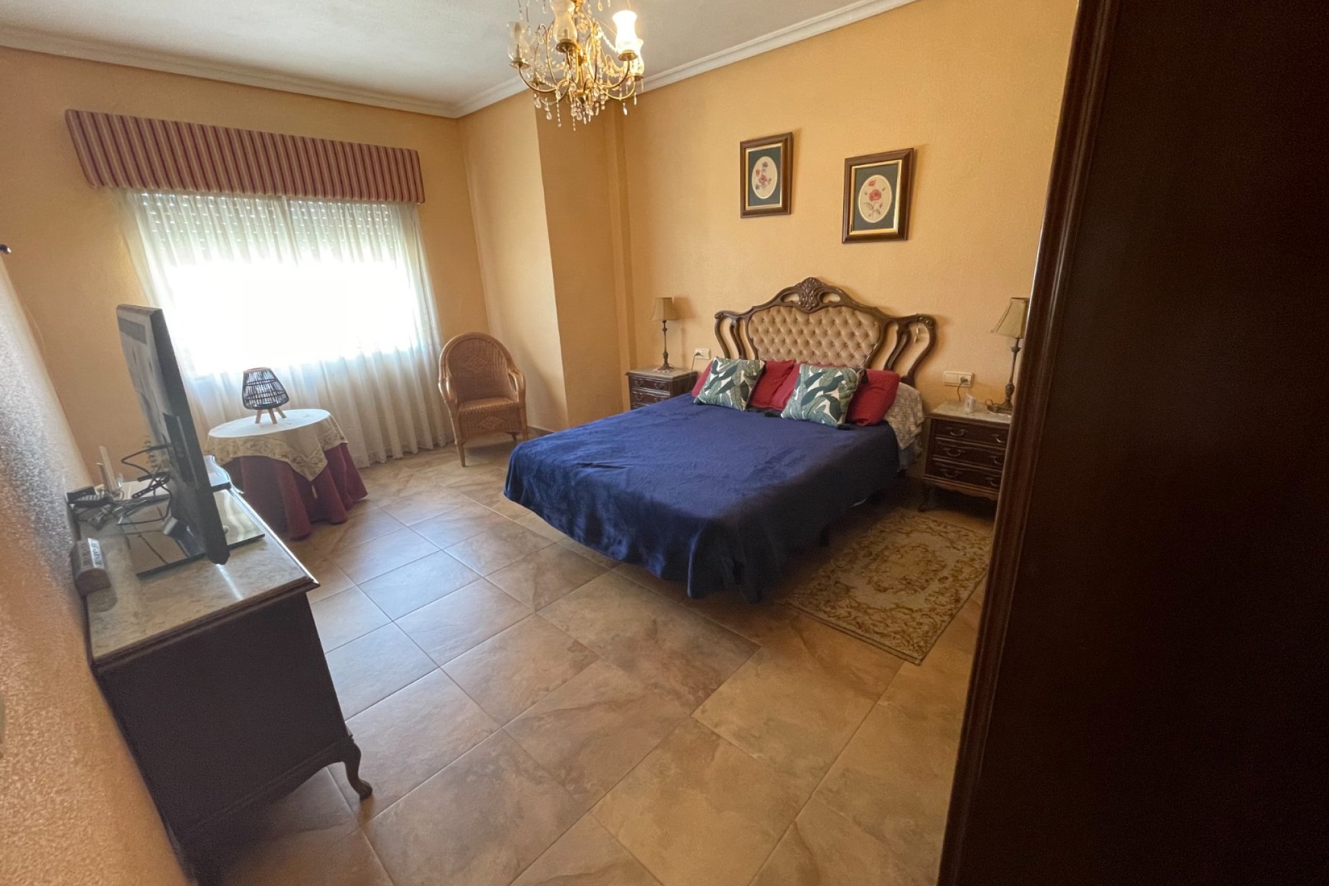 Resale - Villa / House - San Miguel de Salinas - Pueblo
