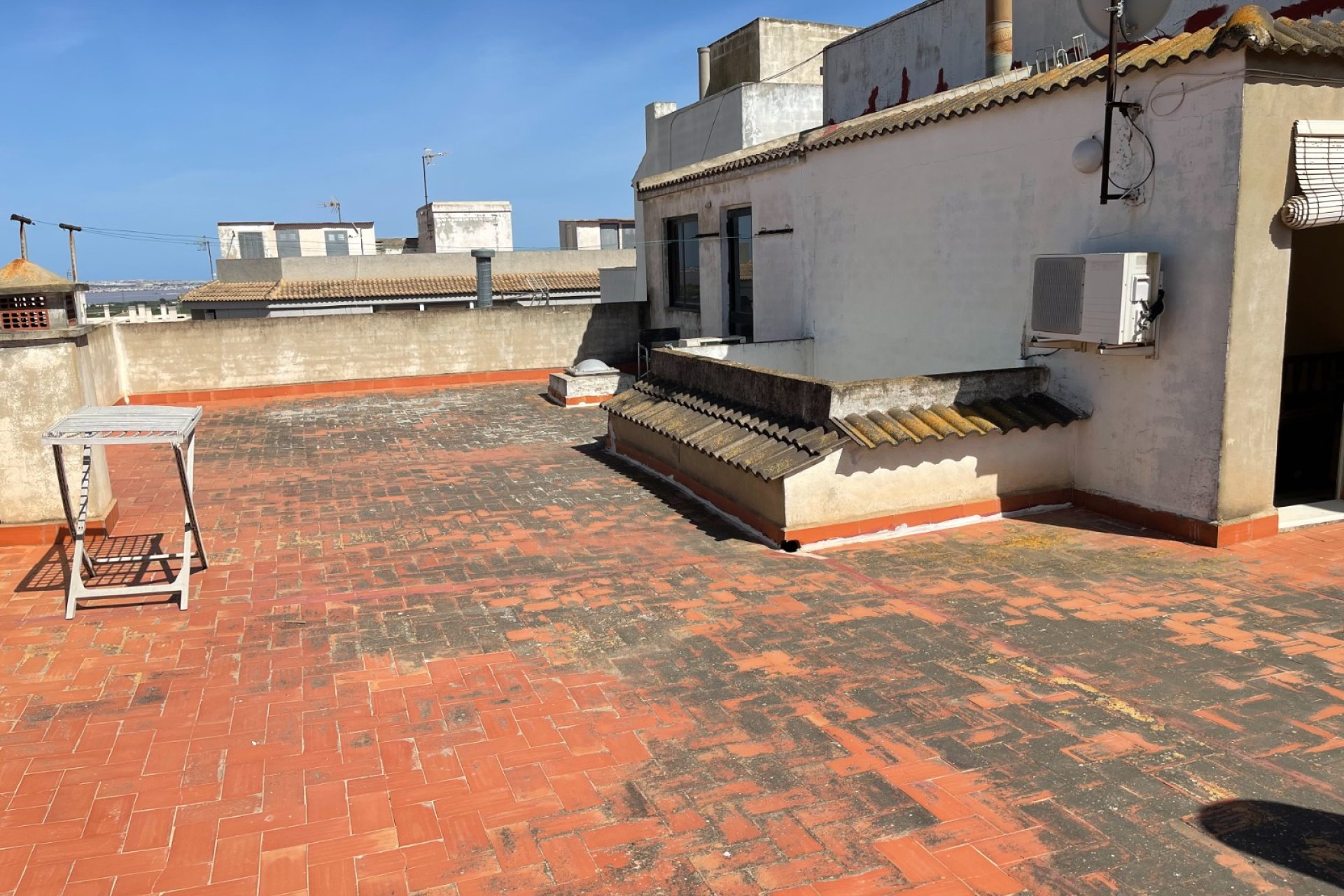Resale - Villa / House - San Miguel de Salinas - Pueblo