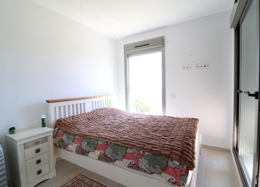 Resale - Villa / House - San Miguel de Salinas - Urbanizaciones
