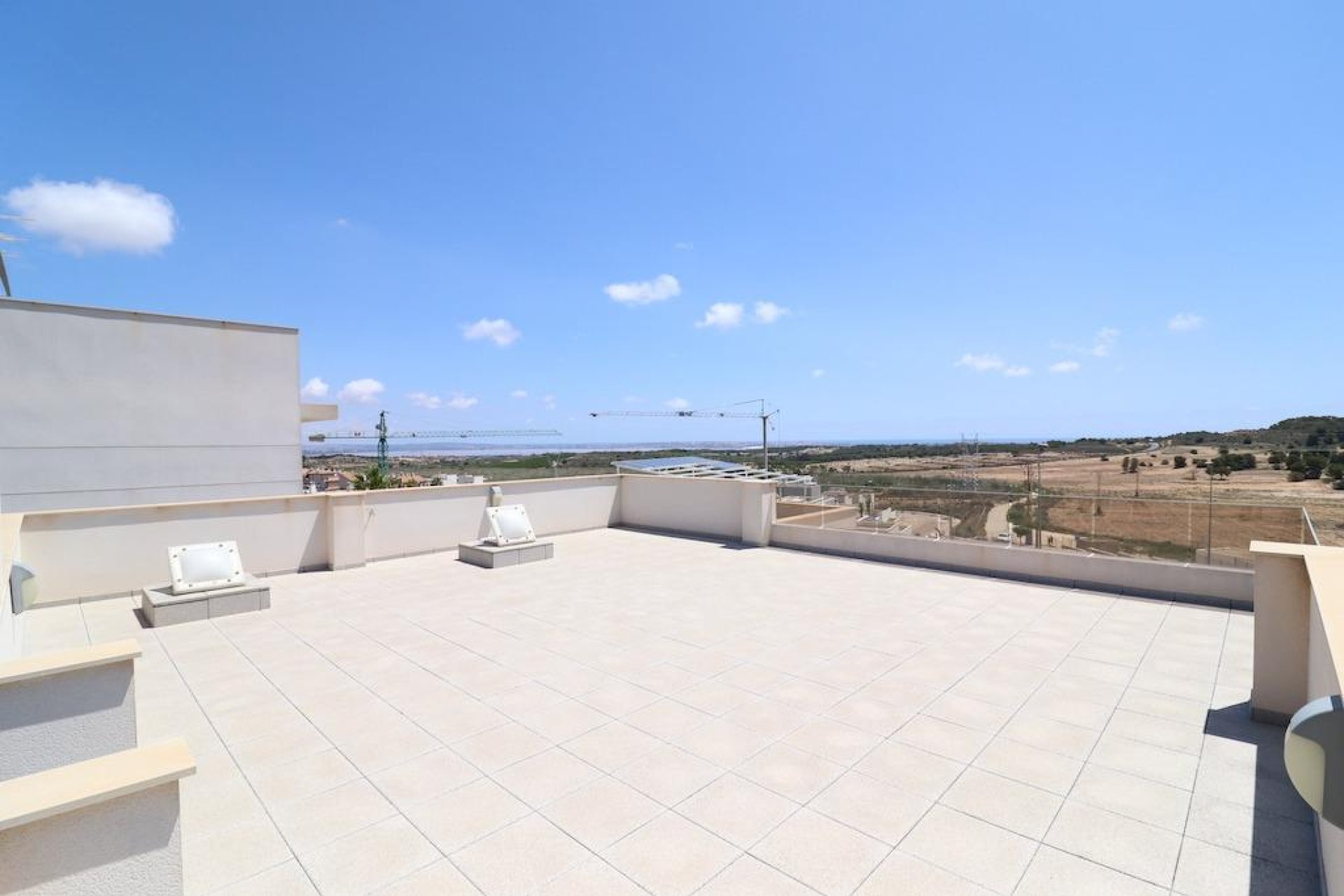 Resale - Villa / House - San Miguel de Salinas - Urbanizaciones