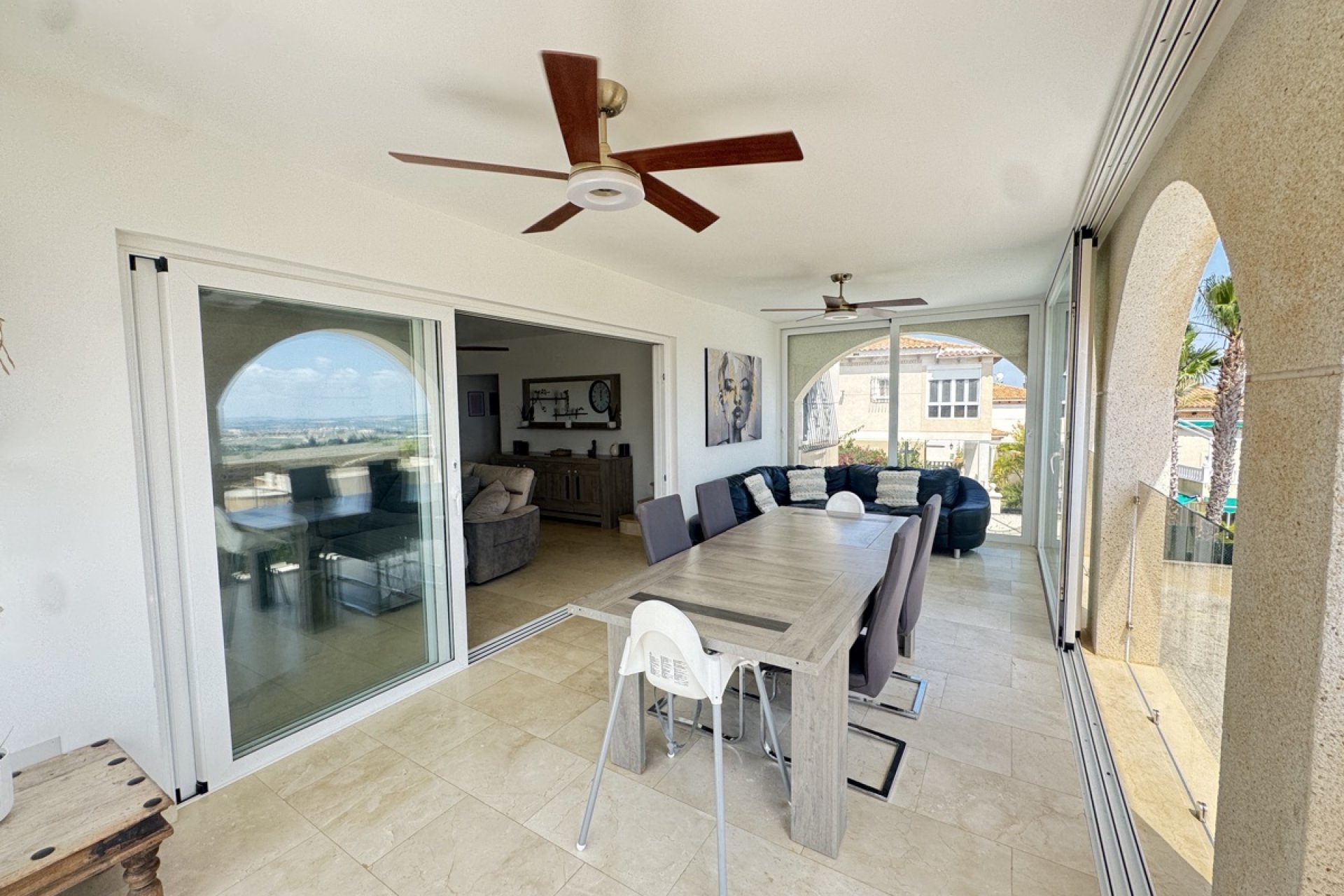 Resale - Villa / House - San Miguel de Salinas