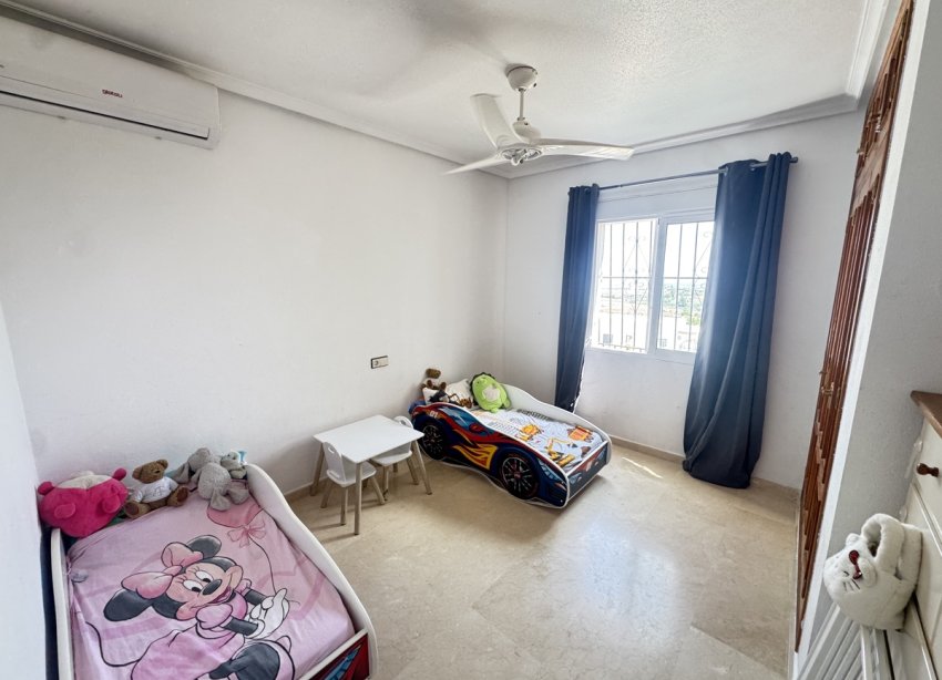Resale - Villa / House - San Miguel de Salinas