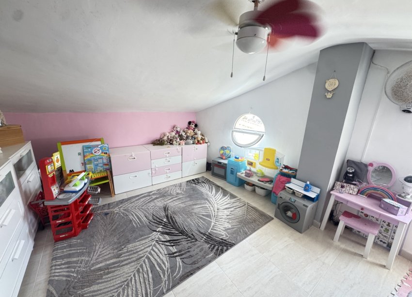 Resale - Villa / House - San Miguel de Salinas