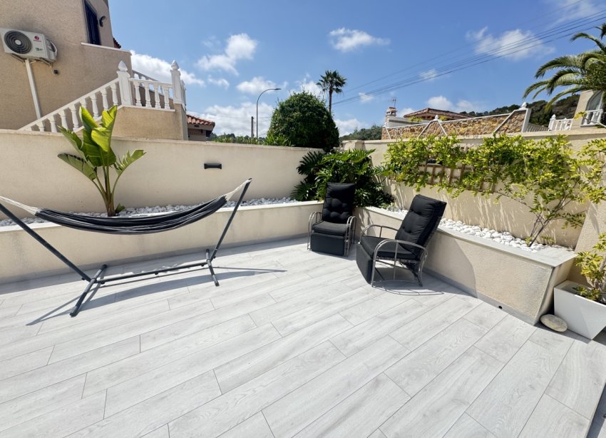 Resale - Villa / House - San Miguel de Salinas