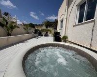 Resale - Villa / House - San Miguel de Salinas