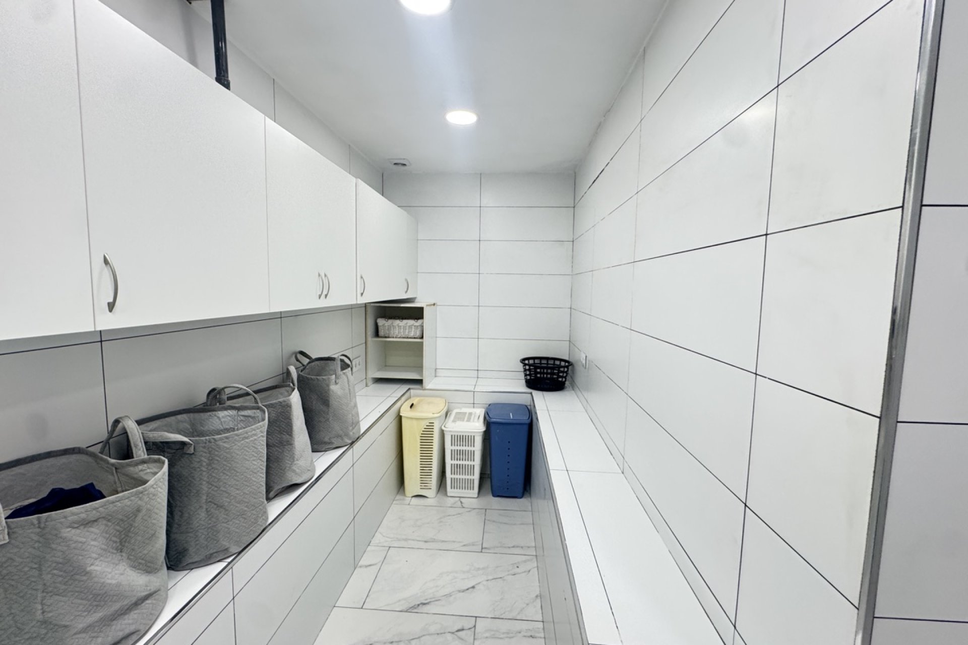 Resale - Villa / House - San Miguel de Salinas