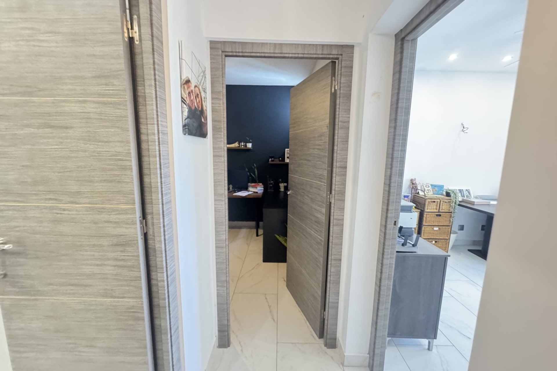 Resale - Villa / House - San Miguel de Salinas