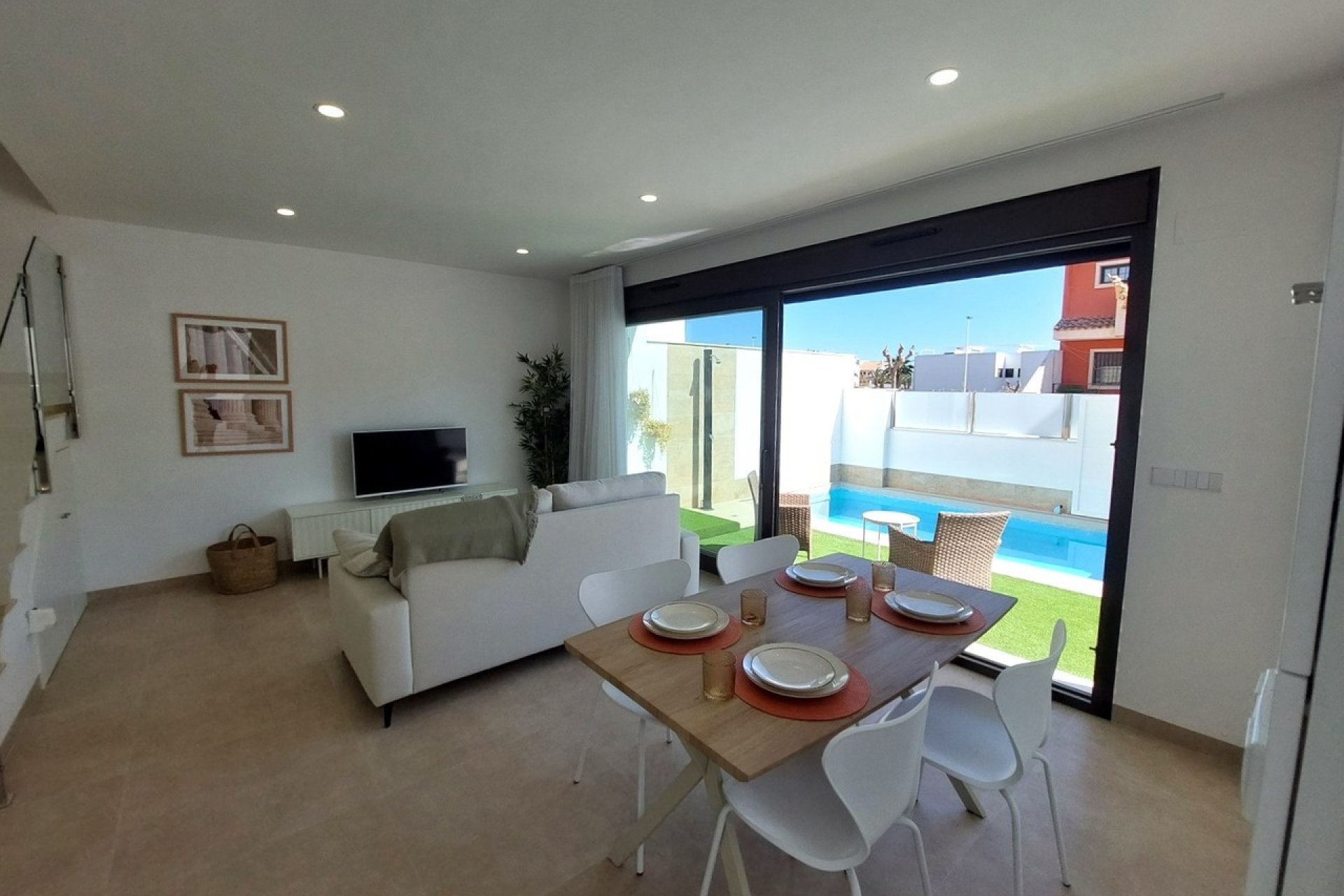 Resale - Villa / House - San Pedro del Pinatar - San Pedro De Pinatar