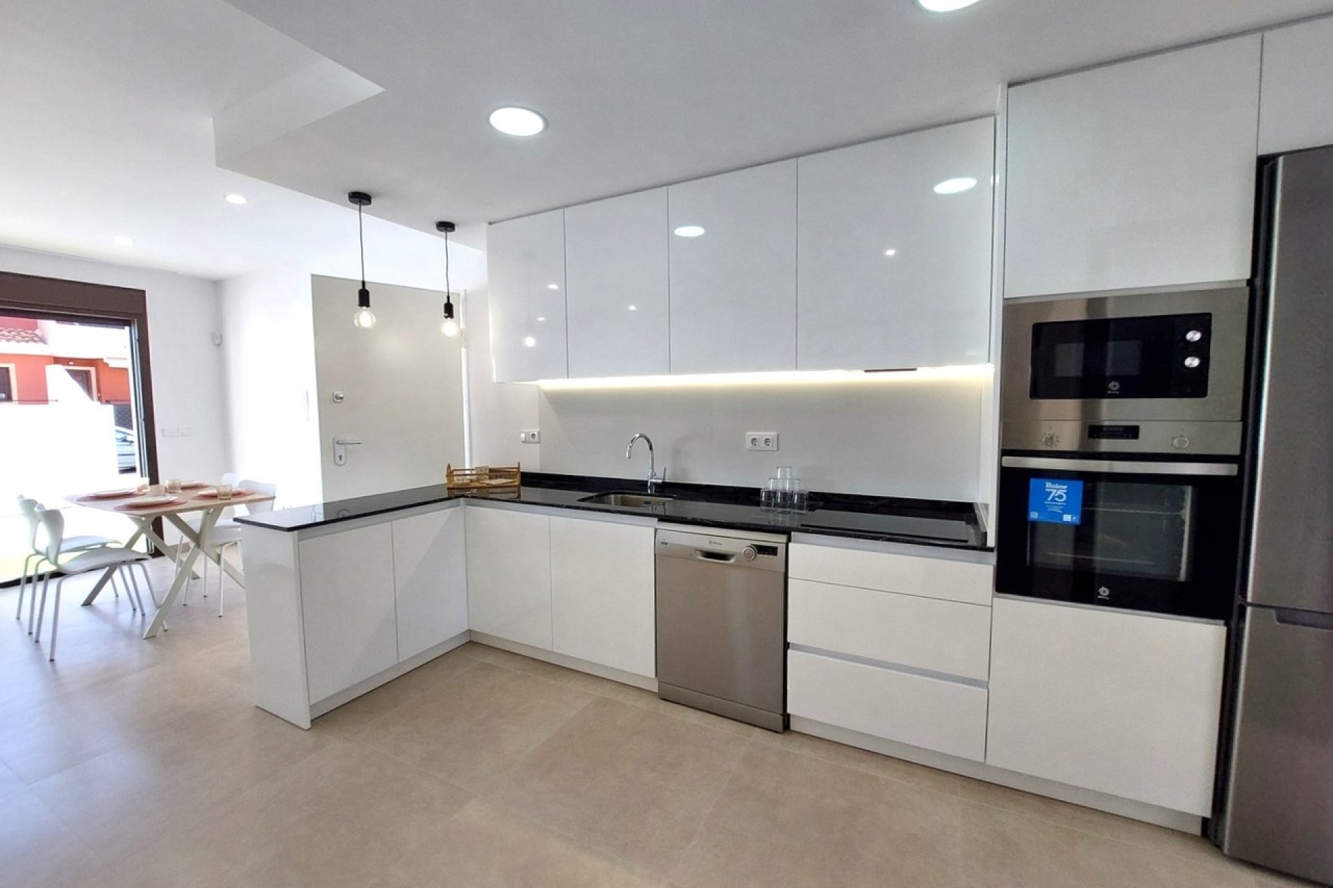 Resale - Villa / House - San Pedro del Pinatar - San Pedro De Pinatar
