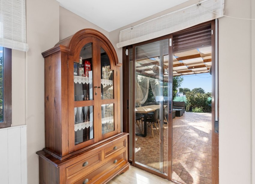 Resale - Villa / House - Santa Pola - El Poble Llevanti