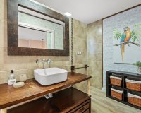Resale - Villa / House - Santa Pola - El Poble Llevanti