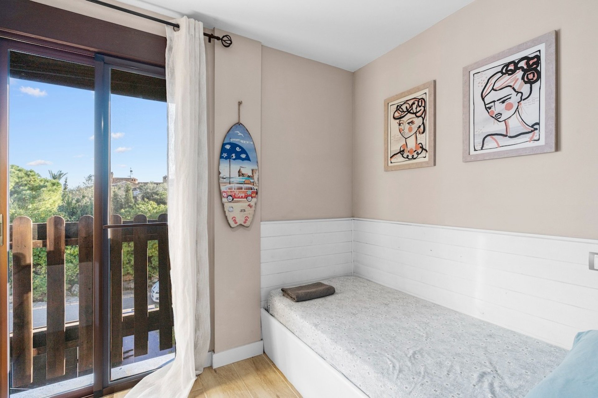 Resale - Villa / House - Santa Pola - El Poble Llevanti