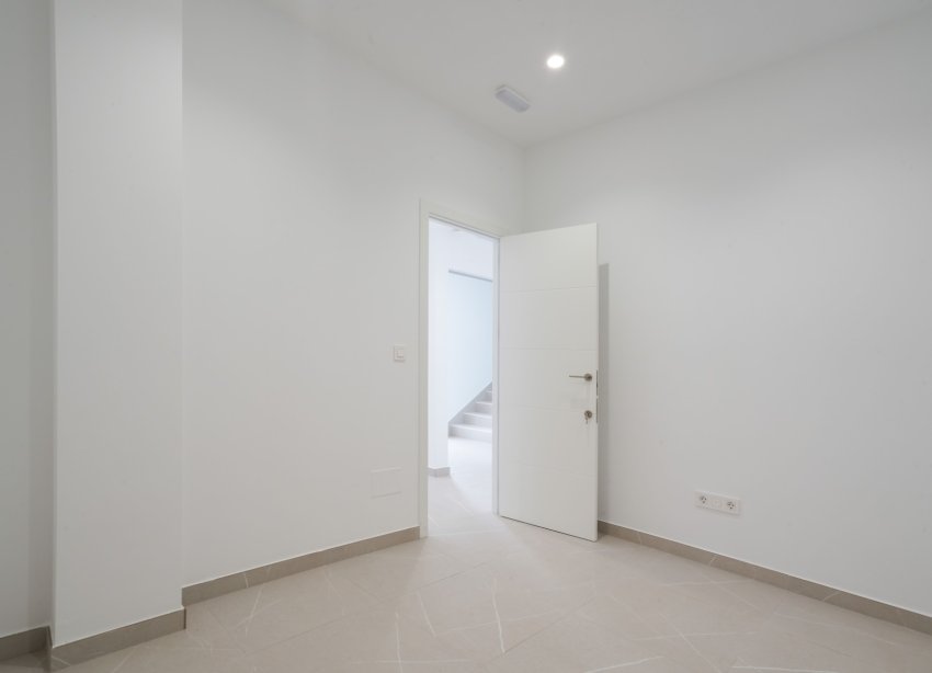 Resale - Villa / House - Torre Pacheco - Santa Rosalía