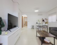 Resale - Villa / House - Torrevieja - Aguas Nuevas