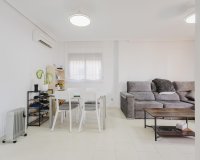 Resale - Villa / House - Torrevieja - Aguas Nuevas