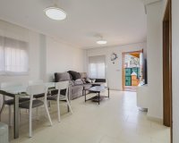 Resale - Villa / House - Torrevieja - Aguas Nuevas