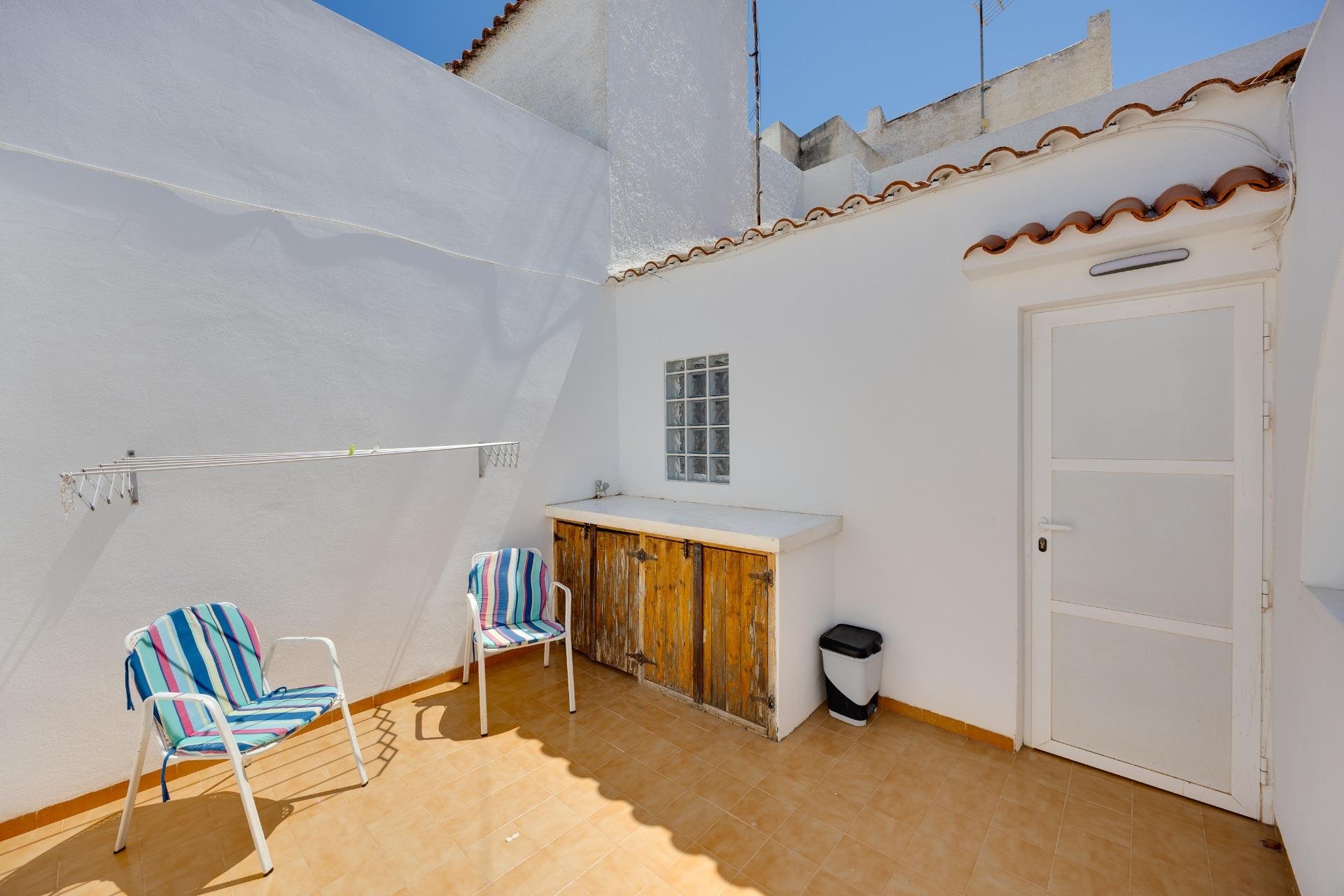 Resale - Villa / House - Torrevieja - Calas blanca