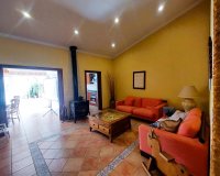 Resale - Villa / House - Torrevieja - Centro