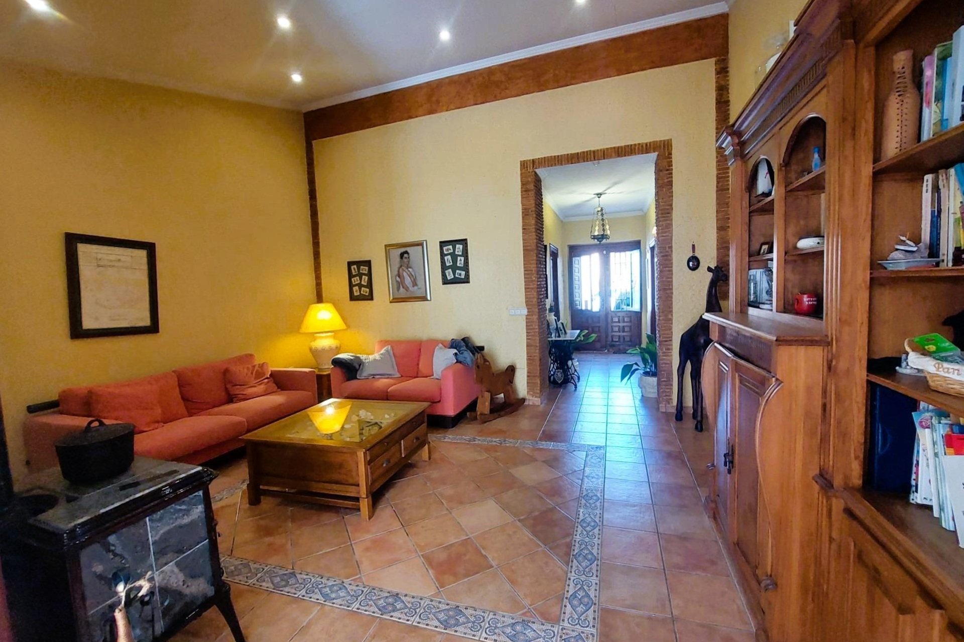 Resale - Villa / House - Torrevieja - Centro