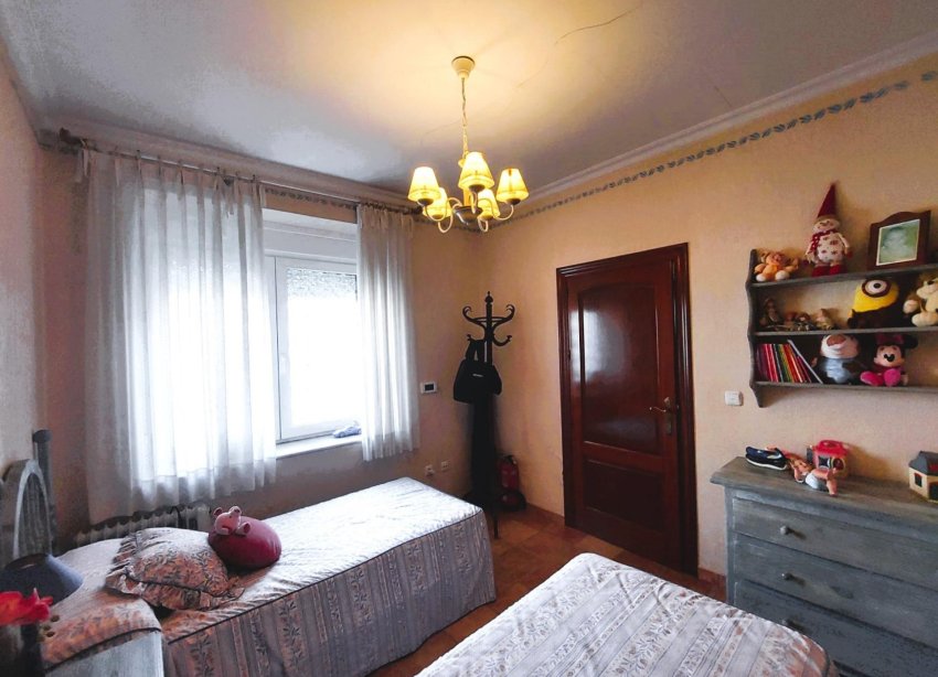 Resale - Villa / House - Torrevieja - Centro