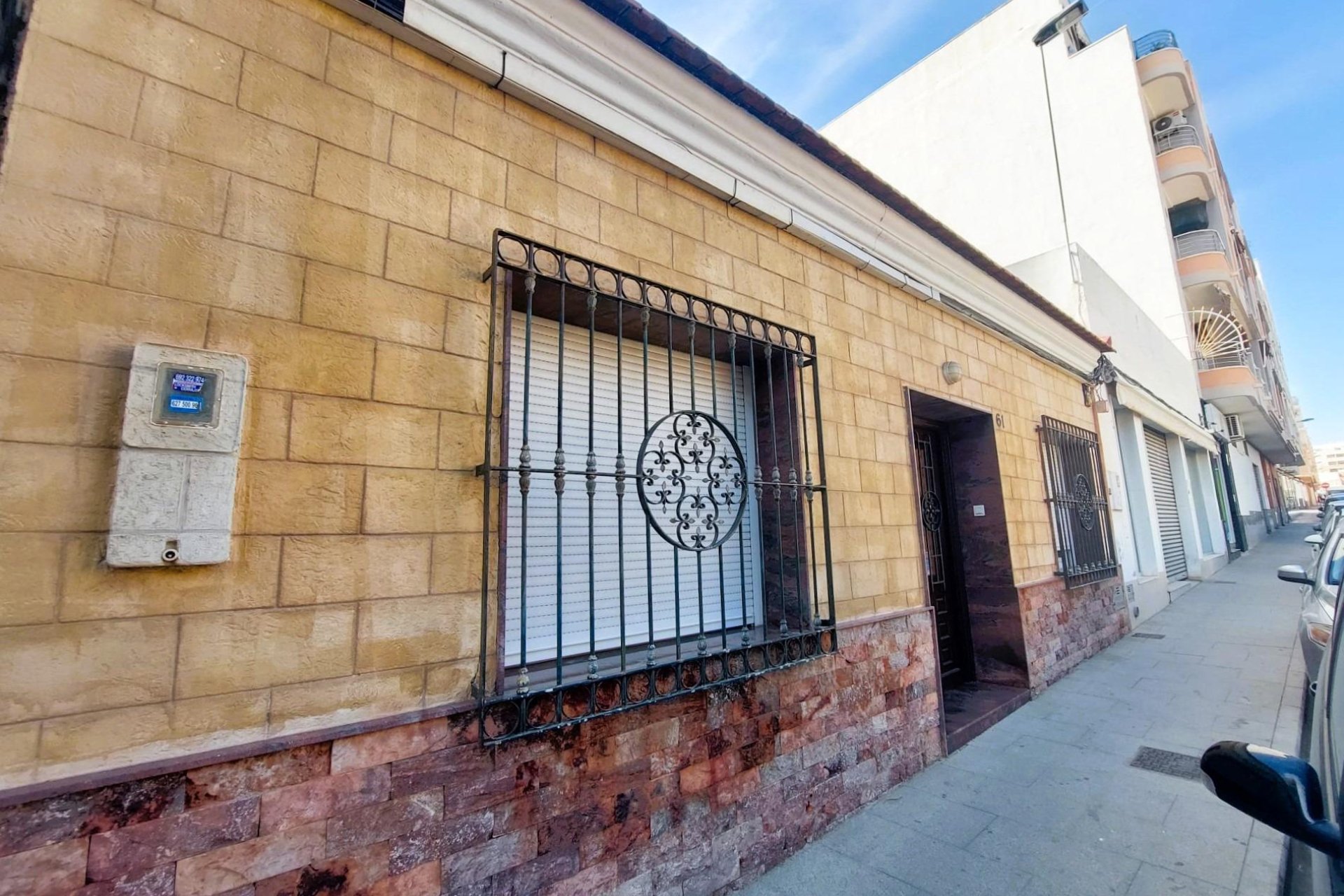 Resale - Villa / House - Torrevieja - Centro
