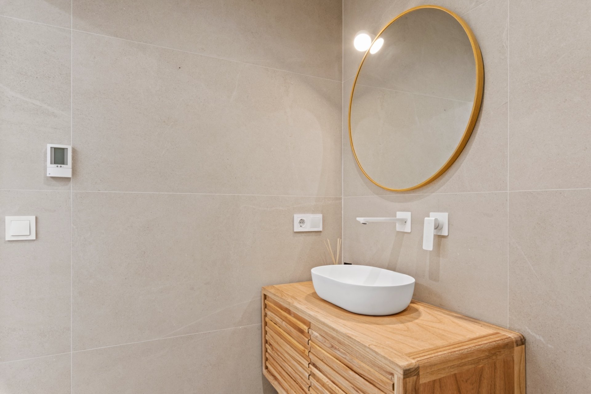 Resale - Villa / House - Torrevieja - El Chaparral