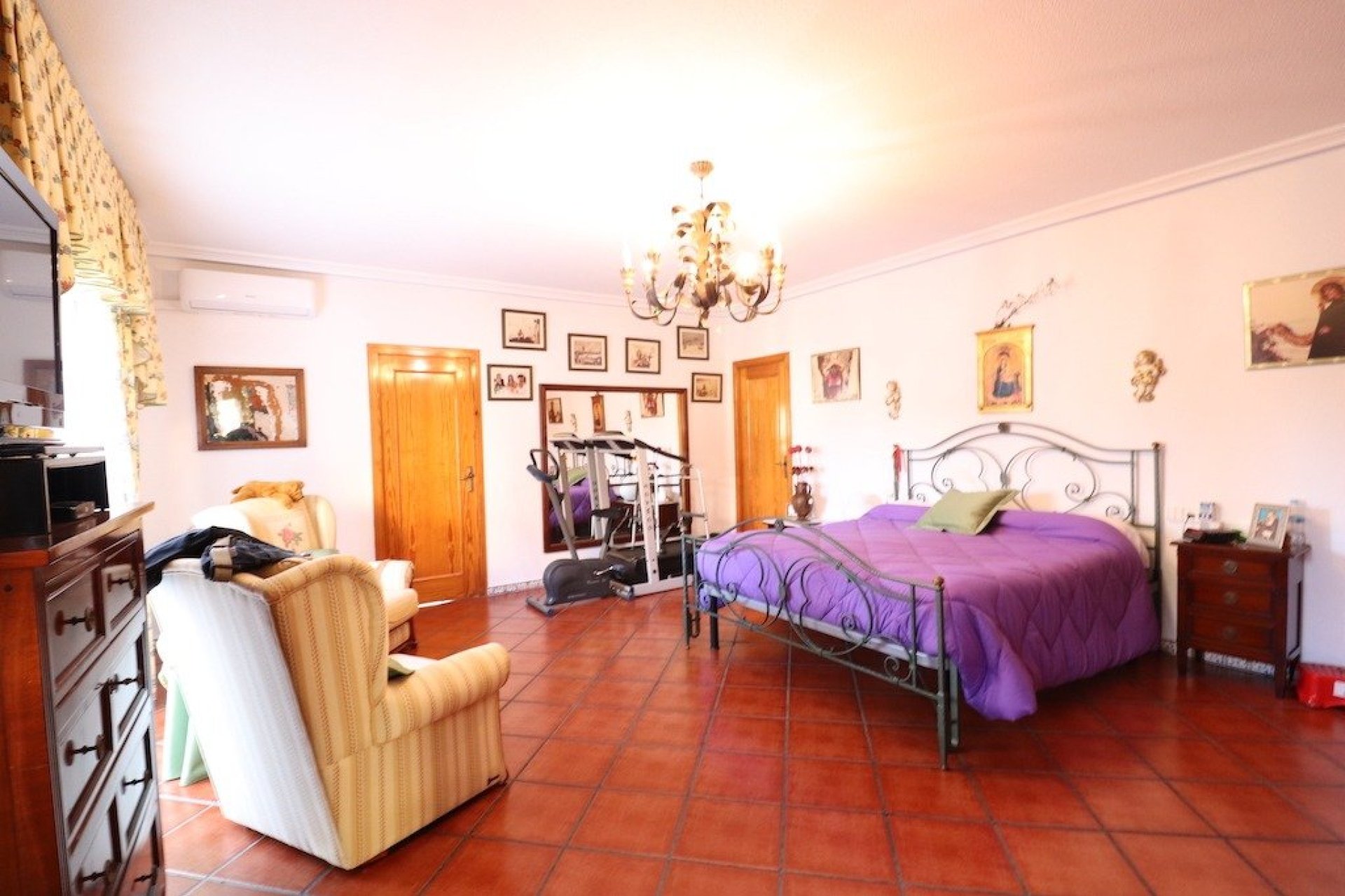Resale - Villa / House - Torrevieja - El Chaparral