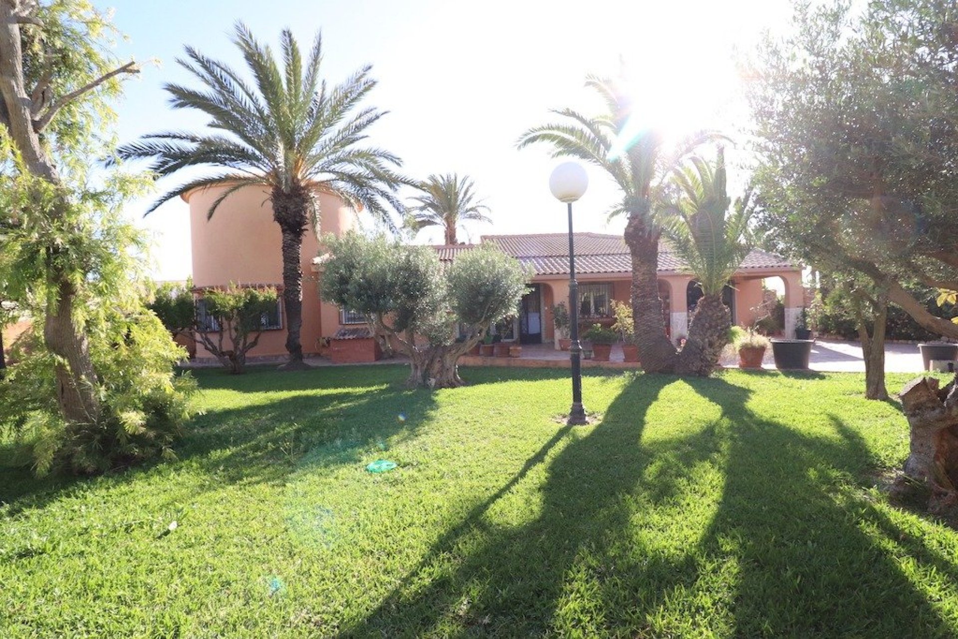 Resale - Villa / House - Torrevieja - El Chaparral