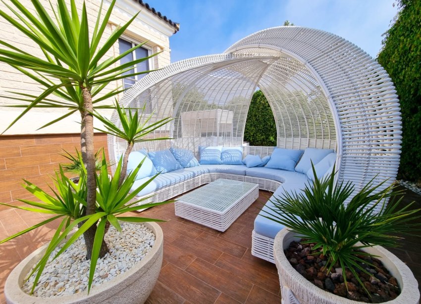 Resale - Villa / House - Torrevieja - La Mata