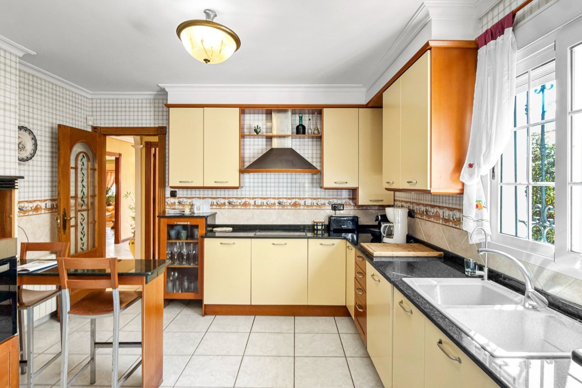 Resale - Villa / House - Torrevieja - La Mata