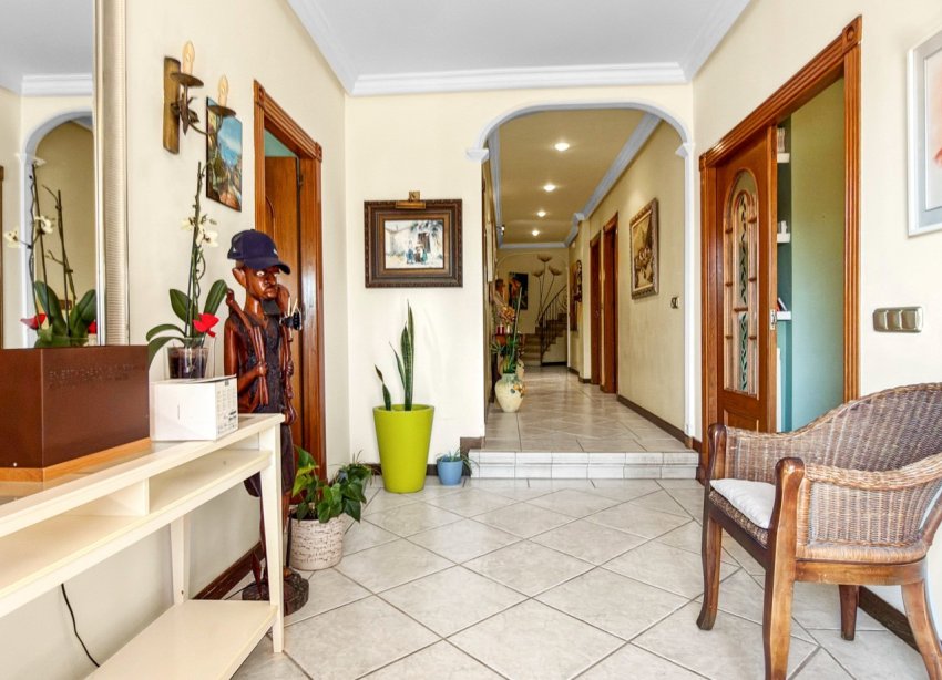 Resale - Villa / House - Torrevieja - La Mata