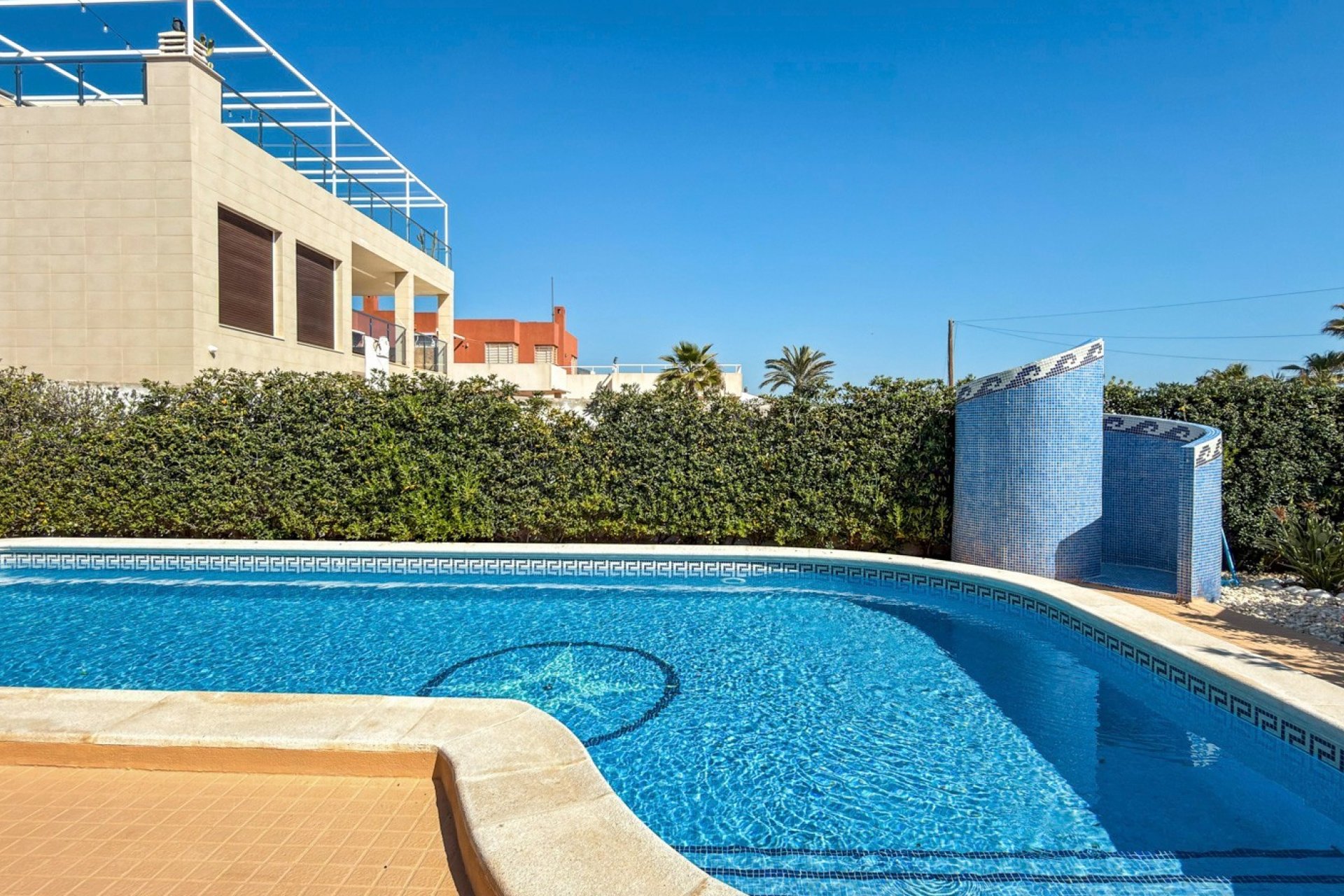 Resale - Villa / House - Torrevieja - La Mata