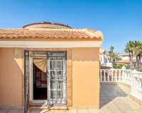 Resale - Villa / House - Torrevieja - La Mata