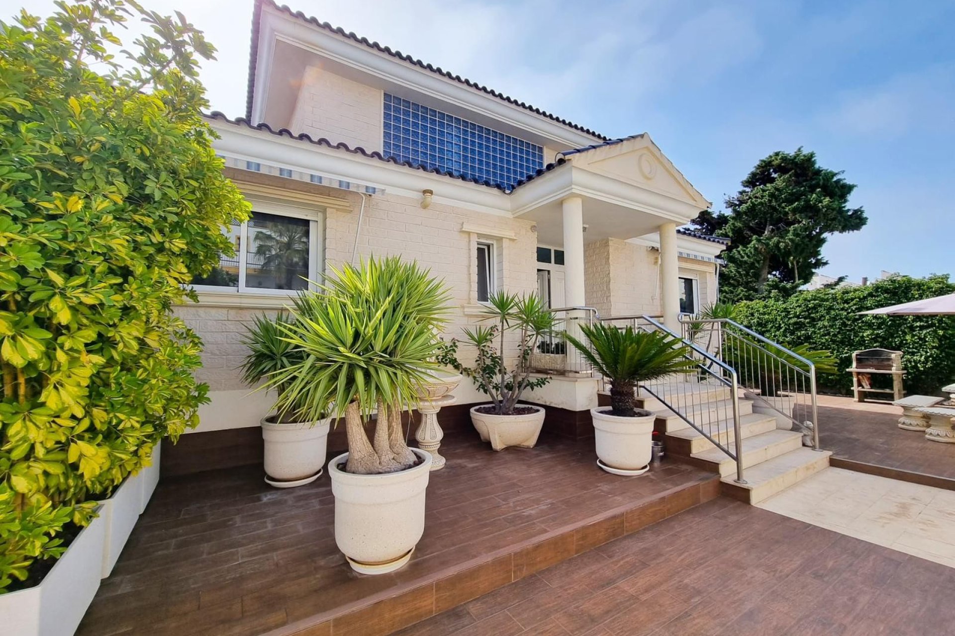Resale - Villa / House - Torrevieja - La Mata